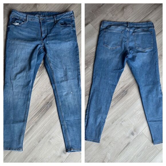 Old Navy ‘Rockstar” Capri, Cropped Jeans Size 16 - Picture 7 of 7